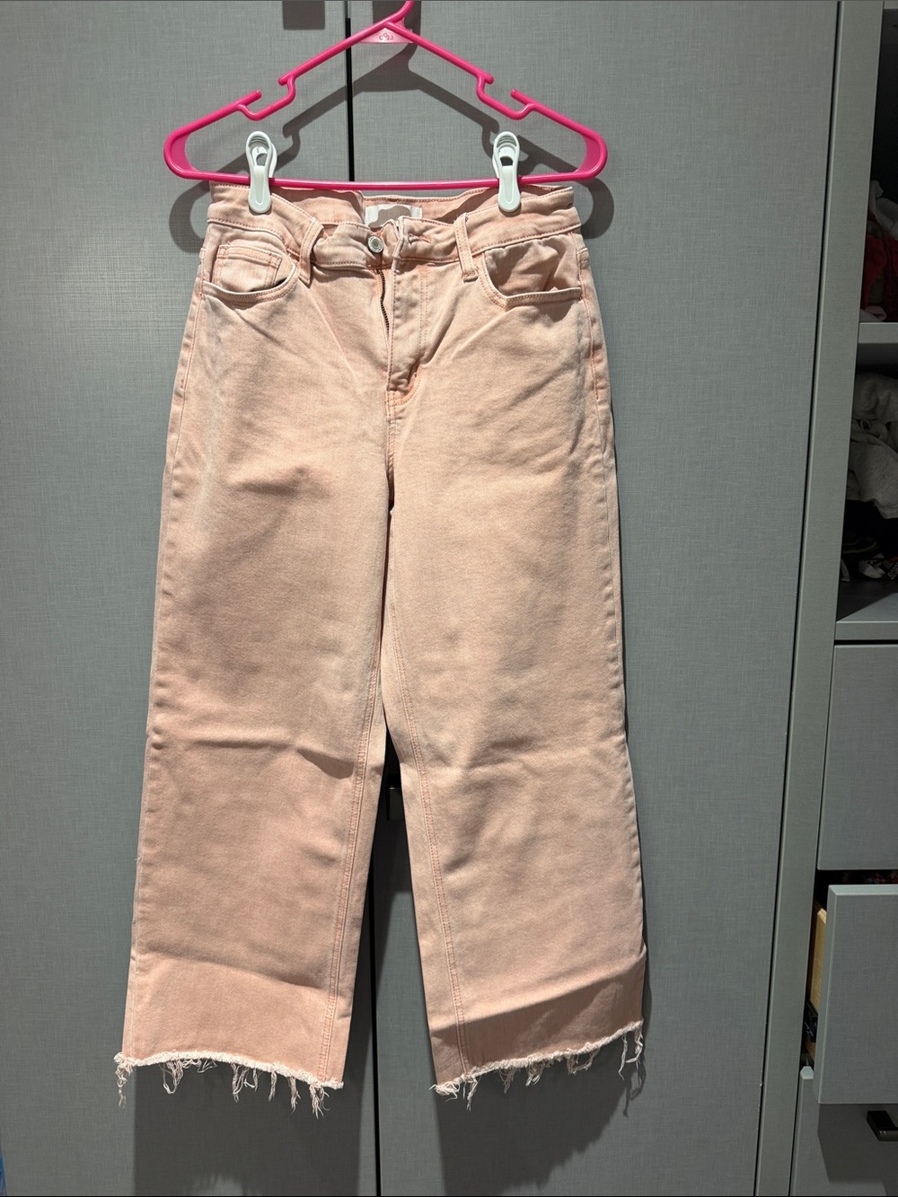 High-Rise Wide-Leg Pink Jeans with Frayed Hem